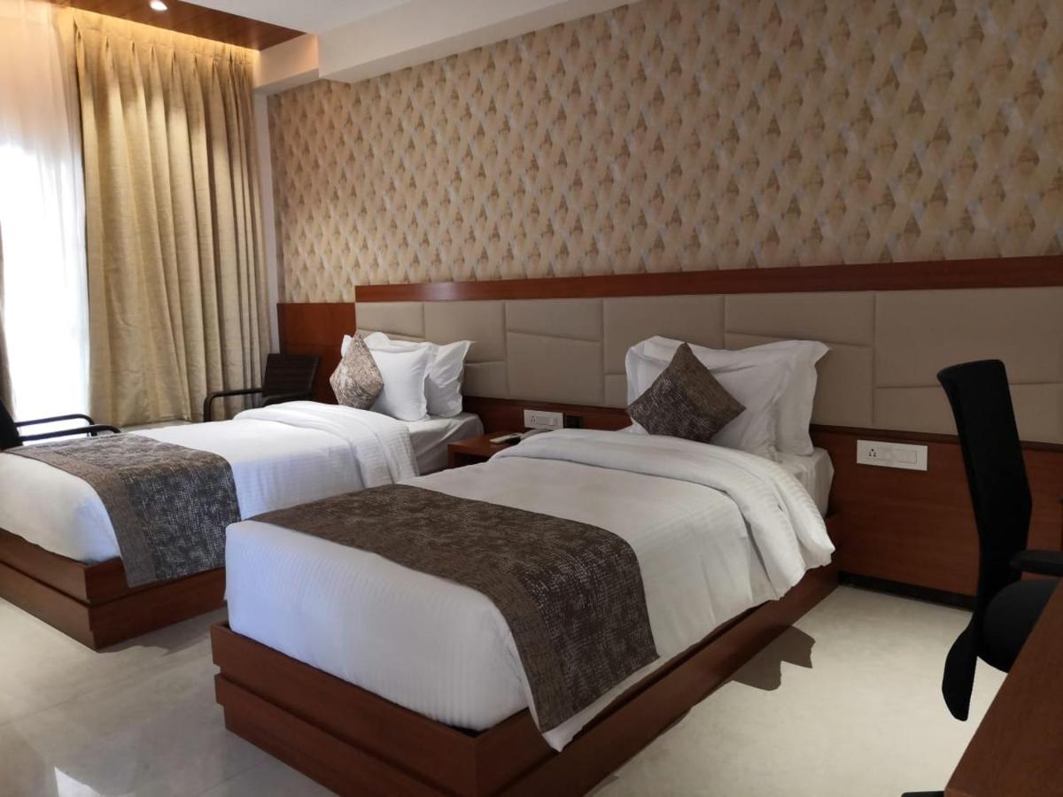 Robusta Inn Chikmagalūr Extérieur photo