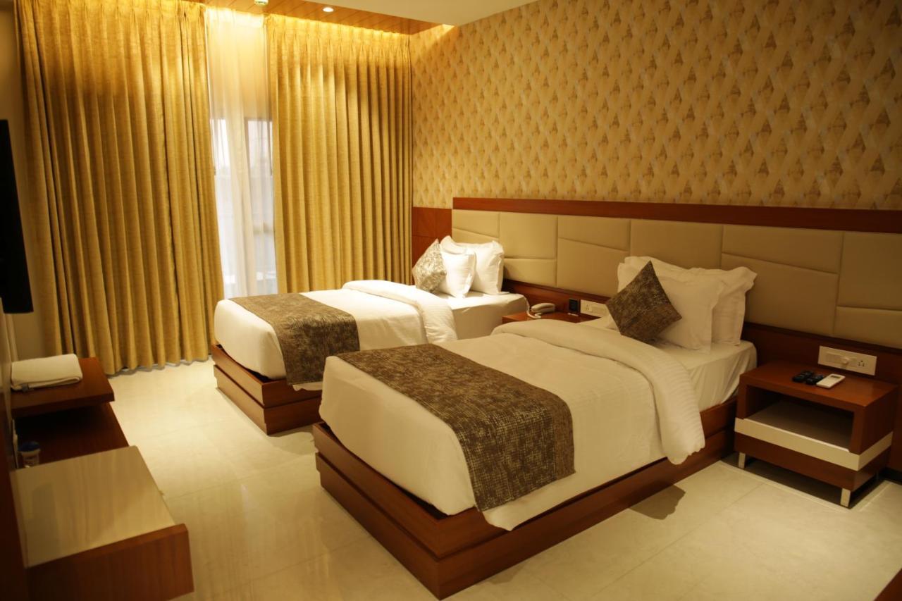 Robusta Inn Chikmagalūr Extérieur photo